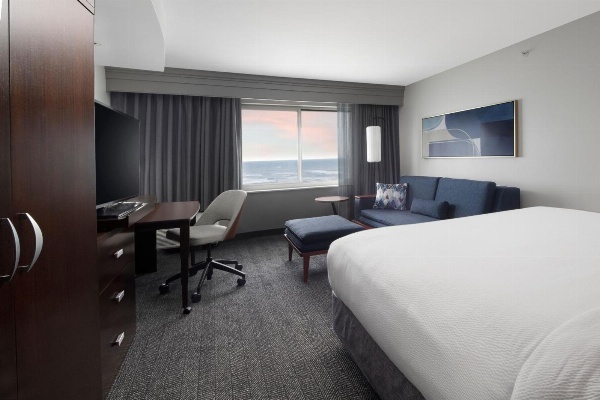 Courtyard by Marriott Galveston Island image 6